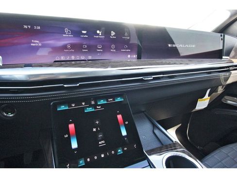 New 2026 Cadillac Escalade ESV Platinum Sport w/ LPO, ONYX Package image 17