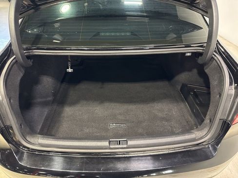Used 2014 Volkswagen Passat TDI SE FWD image 29