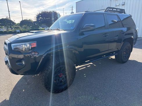 Used 2022 Toyota 4Runner TRD Pro AWD/4WD image 3