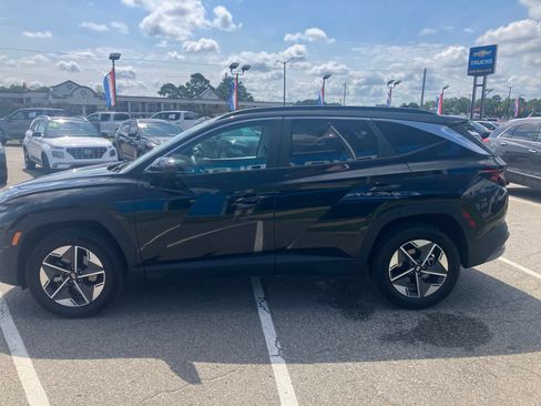 Used 2025 Hyundai Tucson SEL AWD/4WD image 2