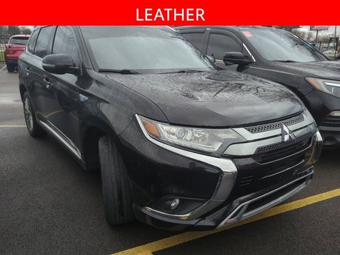 Used 2019 Mitsubishi Outlander GT image 3