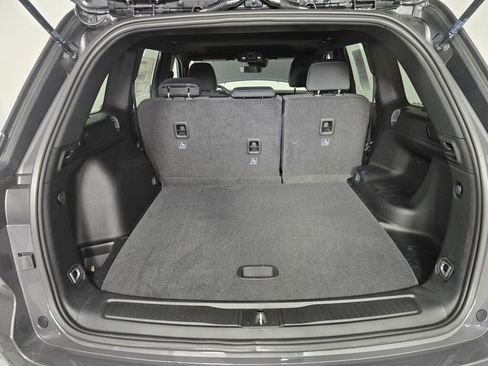 New 2025 Jeep Grand Cherokee Laredo X w/ Trailer Tow Package image 15