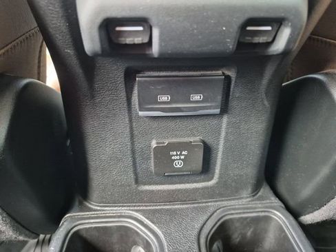 Used 2021 Jeep Gladiator Overland w/ Popular Equipment Package AWD/4WD image 21