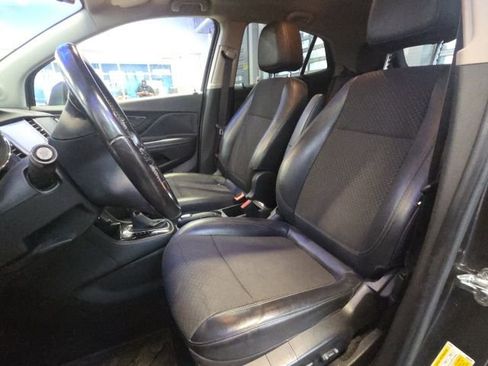 Used 2018 Buick Encore Preferred image 23