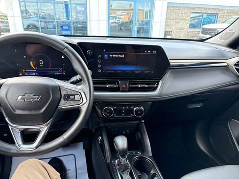 Certified 2024 Chevrolet TrailBlazer ACTIV w/ Convenience Package AWD/4WD image 14