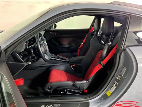 Certified 2024 Porsche 911 GT3 RS RWD image 5