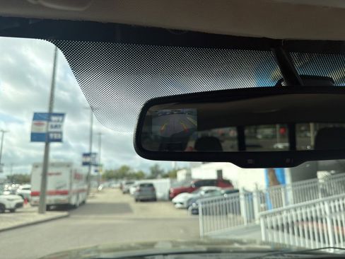 Used 2010 Ford F150 Platinum image 23