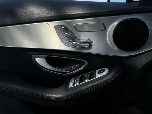 Used 2019 Mercedes-Benz C 300 Sedan image 28