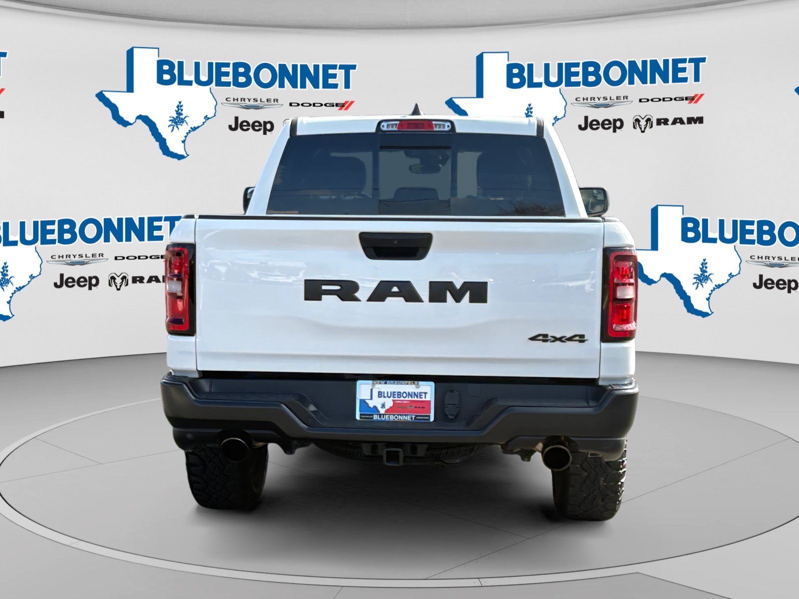 Used 2025 RAM 1500 Warlock AWD/4WD image 6