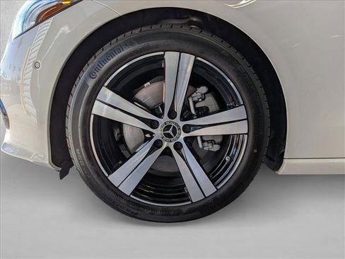 Certified 2025 Mercedes-Benz C 300 4MATIC Sedan image 24