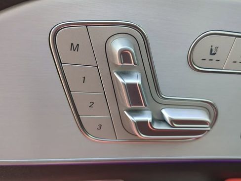 Used 2025 Mercedes-Benz GLE 53 AMG 4MATIC image 20