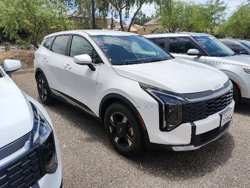 Certified 2026 Kia Sportage LX FWD image 18
