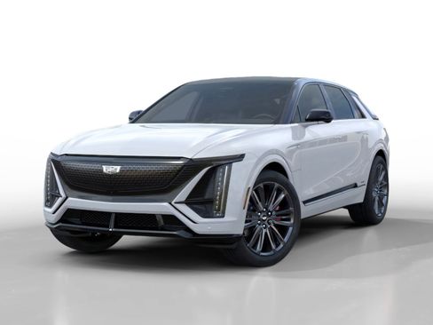 New 2026 Cadillac Lyriq V image 8