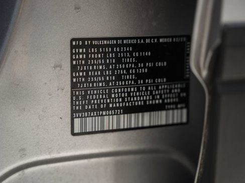 Used 2023 Volkswagen Tiguan SE FWD image 44