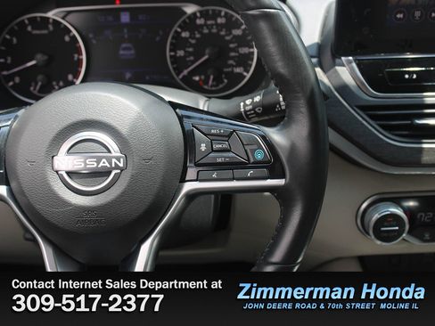 Used 2023 Nissan Altima 2.5 SL AWD/4WD image 13