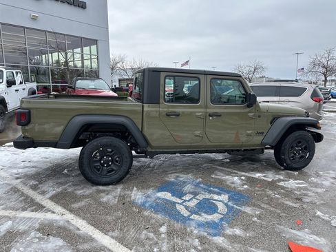 New 2026 Jeep Gladiator Sport image 38