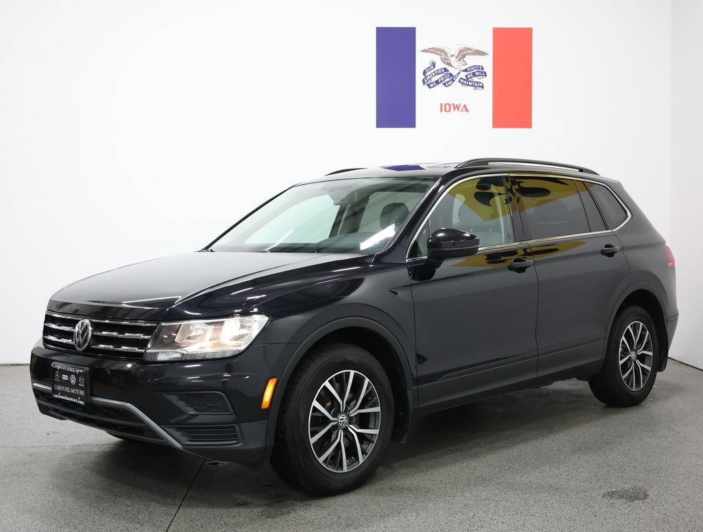 Used 2019 Volkswagen Tiguan SE w/ 3rd Row Seat Package AWD/4WD image 8