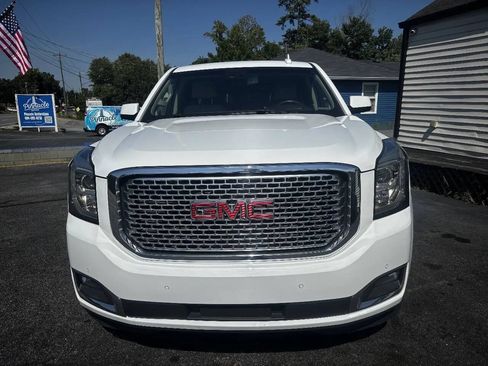 Used 2017 GMC Yukon XL Denali w/ Open Road Package RWD image 2
