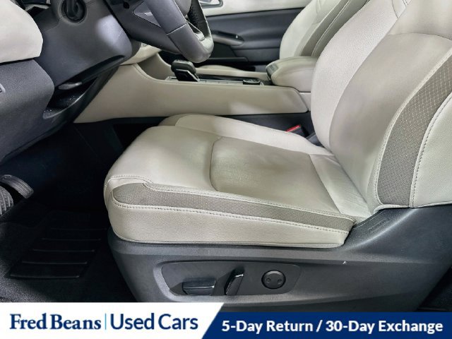 Used 2024 Nissan Pathfinder SL AWD/4WD image 26