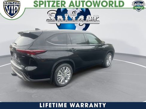 New 2026 Toyota Highlander Platinum AWD/4WD image 9
