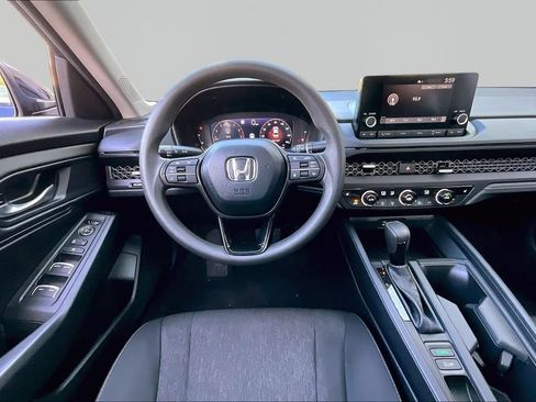 Used 2025 Honda Accord SE image 9