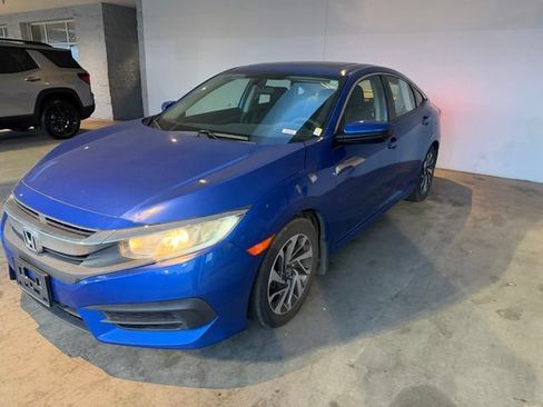 Used 2017 Honda Civic EX image 2