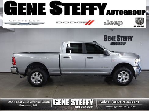 Used 2024 RAM 2500 Big Horn AWD/4WD image 1
