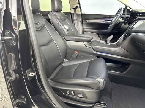 Used 2017 Cadillac XT5 Luxury image 27