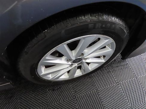 Used 2023 Toyota Camry LE image 9