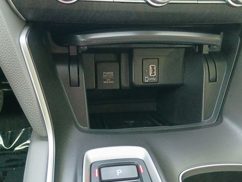 Used 2020 Honda Accord Touring image 24