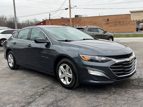 Used 2021 Chevrolet Malibu LS image 4