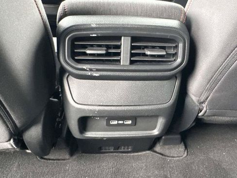 Used 2023 Honda Pilot Sport image 16