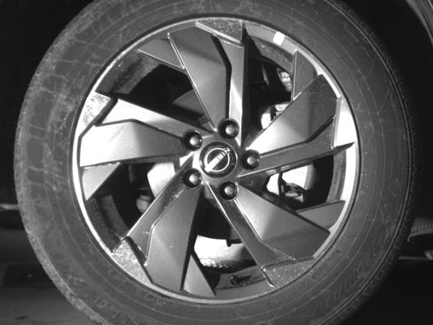 Used 2025 Nissan Rogue SV image 13