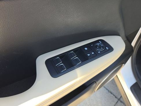 Used 2021 Lexus RX 450h AWD w/ Luxury Package image 23