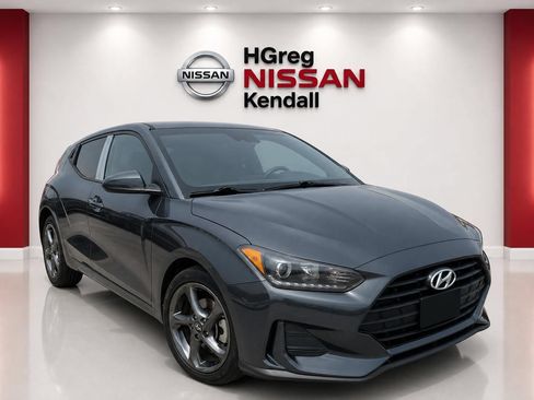 Used 2019 Hyundai Veloster 2.0 FWD image 2