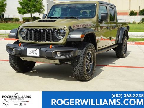 Used 2025 Jeep Gladiator Mojave w/ Convenience Group AWD/4WD image 1