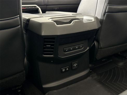 Used 2023 Toyota Tundra Platinum image 37