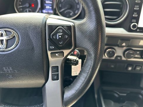 Used 2021 Toyota Tacoma SR5 AWD/4WD image 24