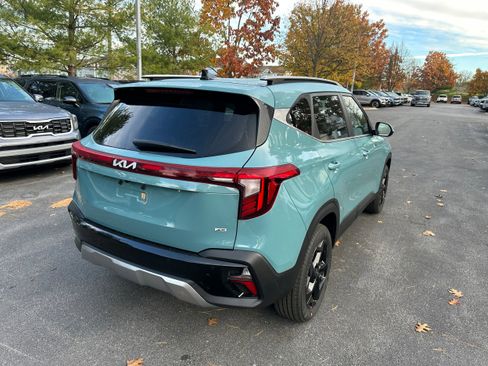 New 2026 Kia Seltos EX image 5