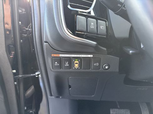 Used 2020 Mitsubishi Outlander GT image 30