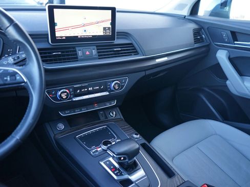 Used 2018 Audi Q5 Prestige w/ Prestige Package image 28