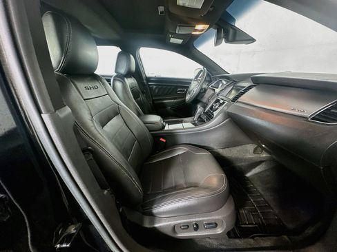 Used 2013 Ford Taurus SHO AWD/4WD image 31