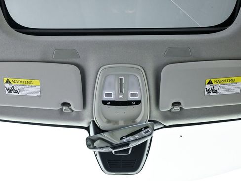 Used 2026 Volvo XC40 B4 Plus w/ Protection Package Premier image 19