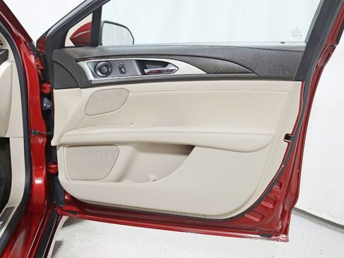 Used 2019 Lincoln MKZ Reserve image 33