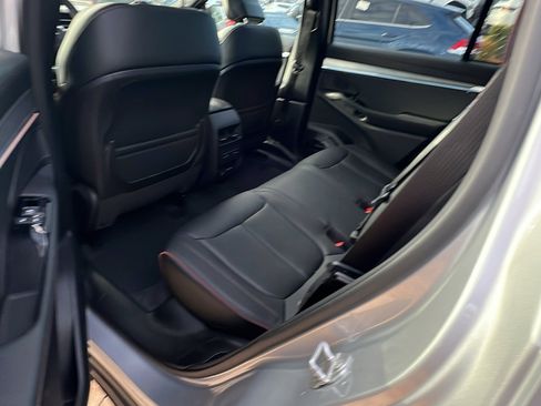 Used 2024 Jeep Wagoneer Launch Edition image 25