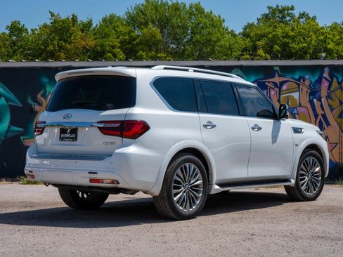 Used 2018 INFINITI QX80 4WD w/ Deluxe Technology Package image 12