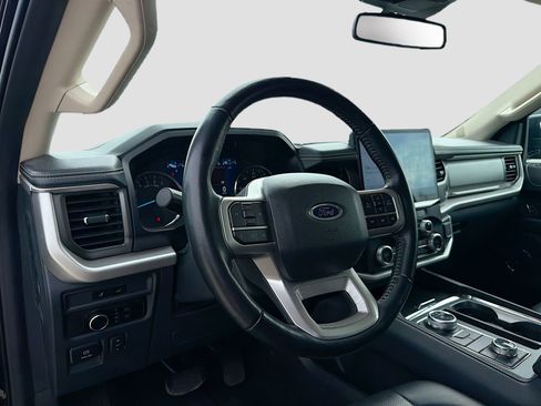 Used 2024 Ford Expedition Max XLT AWD/4WD image 12