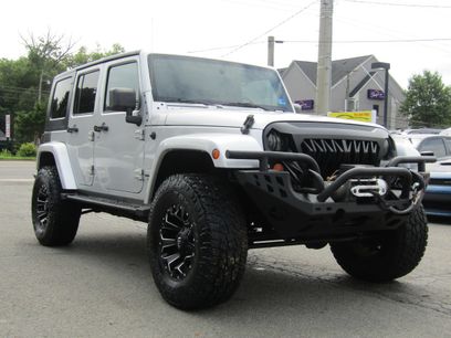 Used 2008 Jeep Wrangler Unlimited Sahara w/ Dual Top Group