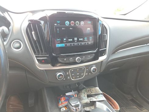 Used 2019 Chevrolet Traverse LT AWD/4WD image 12