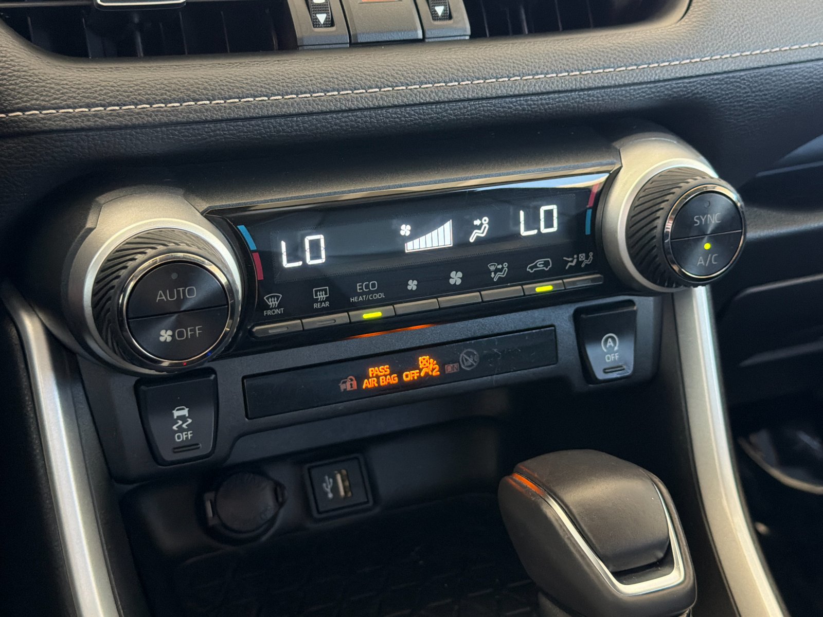 Used 2023 Toyota RAV4 XLE Premium FWD image 19